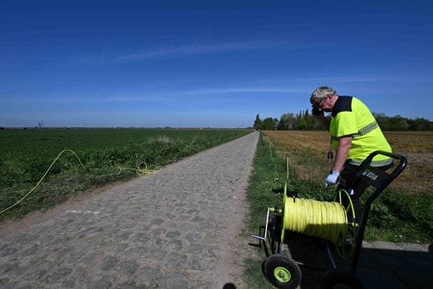 11-04-2025 Allenamento 2 Paris - Roubaix 2025; Carrefour De L arbre; 