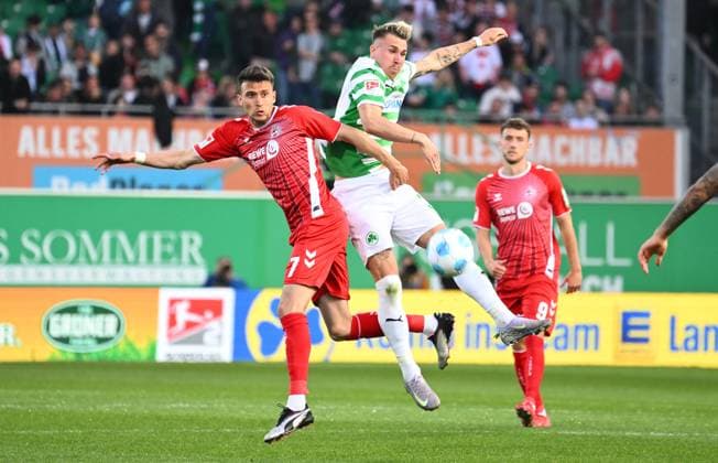 11 04 2025 Soccer Season 2024 2025 2 Soccer Bundesliga 29 Matchday SpVgg Greuther Fürth Kleeblatt 1 FC Köln FCK Sportfoto Zink xwoxzix DFL regulations prohibit any use of photographs as image sequences and or quasi video only for editorial use Dejan Ljubicic 7, FC Köln Felix Klaus 30, SpVgg Greuther Fürth