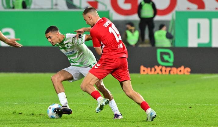 11 04 2025 Soccer Season 2024 2025 2 Soccer Bundesliga 29 Matchday SpVgg Greuther Fürth Kleeblatt 1 FC Köln FCK Sportfoto Zink MeZi xmexzix DFL regulations prohibit any use of photographs as image sequences and or quasi video only for editorial use Maximilian Solomon Dietz 33, SpVgg Greuther Fürth Tim Lemperle 19, FC Köln, rechts