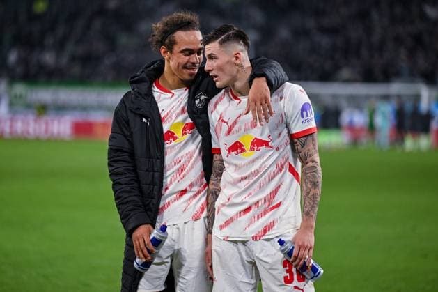 11 04 2025, Football, Bundesliga, Matchday 29 Season 2024 2025, VfL Wolfsburg RB Leipzig, Yussuf Poulsen RB Leipzig , Benjamin Sesko RB Leipzig xRHR PHOTO TKx Copyright: RHR-FOTOx RHR-FOTO TK
