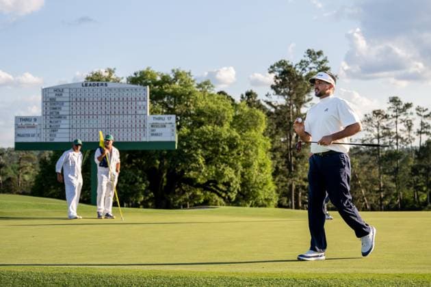 250411 Jason Day of Australia on the 18th green during the second round of the 2025 Masters Golf Tournament on April 11, 2025 in Augusta Photo Petter Arvidson BILDBYRAN kod PA PA1008 bbeng golf masters the masters augusta us masters  Copyright: PETTERxARVIDSON BB250411PA222