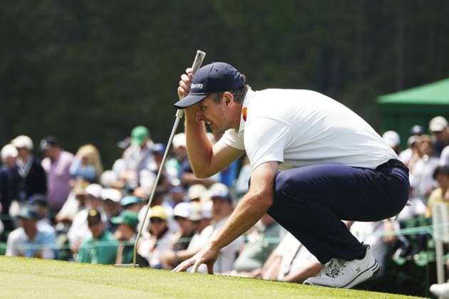 (250412) -- AUGUSTA, April 12, 2025 -- Justin Rose of England lines up a putt during round 2 of the 2025 Masters golf tournament at Augusta National Golf Club in Augusta, the United States, on April 11, 2025. ) (SP)U.S.-AUGUSTA-GOLF-2025 MASTERS-ROUND 2 WuxXiaoling 