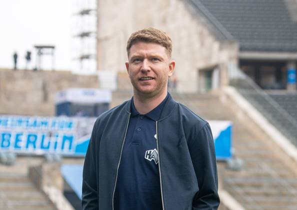 Soccer, Men, Season 2024 2025, 2 Bundesliga 29 Matchday , Hertha BSC SV Darmstadt 98, Sports Director Paul Fernie Darmstadt 98 , 12 04 2025, Copyright: xSebastianxRäppold MatthiasxKochx