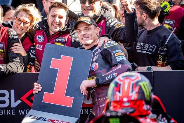 Bilder des Jahres 2025, Sport 04 April Sport Themen der Woche KW15 World SBK Superbike World Championship, WM, Weltmeisterschaft Assen, 12.04.2025 Sam Lowes (Elf Marc VDS Racing Team, Ducati Panigale V4R 14) freut sich über seine erste Superpole; World SBK Superbike World Championship Assen, 12.04.2025 *** World SBK Superbike World Championship Assen, 12 04 2025 Sam Lowes Eleven Marc VDS Racing Team, Ducati Panigale V4R 14 is happy about his first Superpole World SBK Superbike World Championship Assen, 12 04 2025 Copyright: xBEAUTIFULxSPORTS Erlhofx