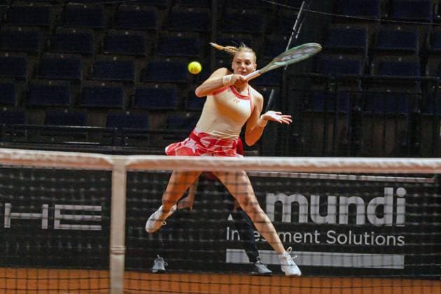 Dayana Yastremka with a strong forehand, Dayana Yastremska vs Ana Konjuh, Tennis, Porsche Tennis Grans Prix, Court 1, Qualification, Season 2025, 13 04 2025, Dayana Yastremska vs Ana Konjuh, Tennis, Porsche Tennis Grans Prix, Court 1, Qualification, Season 2025, 13 04 2025, Stuttgart Copyright: xEibner-Pressefoto EdwardxCheungx EP_ECG