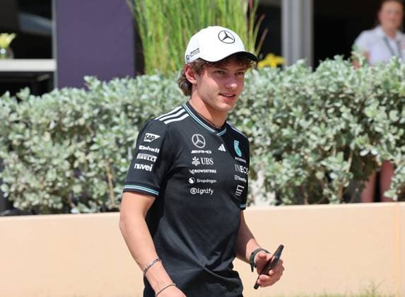 12 04 2025, Bahrain International Circuit, Sakhir, Formula 1 Gulf Air Bahrain Grand Prix 2025 ,in the picture Andrea Kimi Antonelli ITA , Mercedes AMG Petronas Formula One Team Photo by Hasan Bratic DeFodi Images