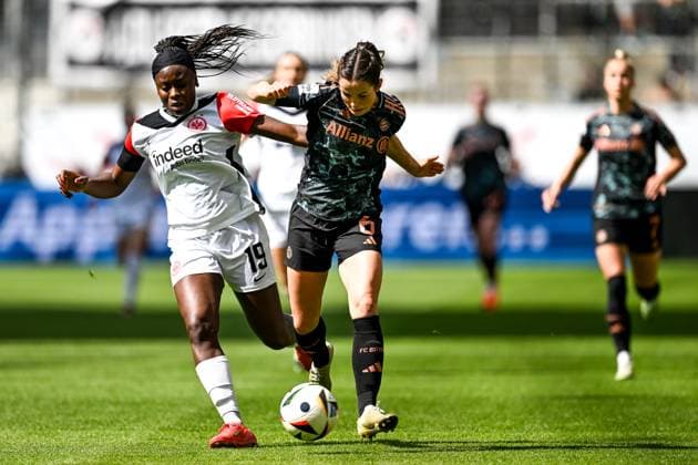 Nicole Anyomi Eintracht Frankfurt 19 in duel with Tuva Hansen FC Bayern Munich 6 , GER, Eintracht Frankfurt vs FC Bayern Muenchen, Football, Google Pixel Womens Bundesliga, Matchday 19, Season 2024 2025, 12 04 2025 DFB REGULATES PROHIBIT ANY USE OF PHOTOGRAPHS as IMAGE SEQUENCES and or QUASI VIDEO GER, Eintracht Frankfurt vs FC Bayern Muenchen, Football, Google Pixel Womens Bundesliga, Matchday 19, Season 2024 2025, 12 04 2025 Frankfurt Copyright: xEibner-Pressefoto FlorianxWiegandx EP_FWD