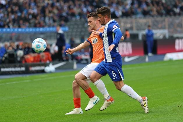2 Soccer Bundesliga, Hertha BSC SV Darmstadt Sergio López SV Darmstadt 2 in a duel with Diego Demme Hertha BSC Berlin 6 , during the match in the 2 Soccer Bundesliga, Hertha BSC SV Darmstadt in Berlin, Olympiastadion, on 12 04 2025 DFB regulations prohibit any use of photographs as image sequences and or quasi video Copyright: xBEAUTIFULxSPORTS Frankex