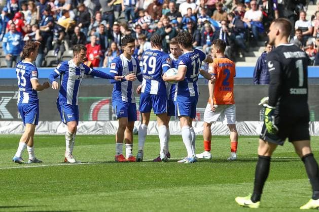 12 04 2025, xtgx, Soccer 2 Bundesliga, Hertha BSC Berlin SV Darmstadt 98 emspor, v l jubilation after the 1 1 by Aleksandar Vukotic Darmstadt, 20 DFL DFB REGULATIONS PROHIBIT ANY USE OF PHOTOGRAPHS as IMAGE SEQUENCES and or QUASI VIDEO Berlin