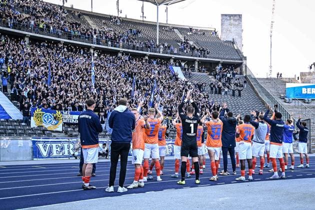 Soccer 2 Bundesliga, Hertha BSC Berlin SV Darmstadt 98 12 04 2025, xdanx, Soccer 2 Bundesliga, Hertha BSC Berlin SV Darmstadt 98 v l Team of SV Darmstadt 98 in the fan curve DFL DFB REGULATIONS PROHIBIT ANY USE OF PHOTOGRAPHS as IMAGE SEQUENCES and or QUASI VIDEO Daniel Lakomski Mix1Press Berlin Olympiastadion Berlin Germany DEU Copyright: xDanielxLakomskix