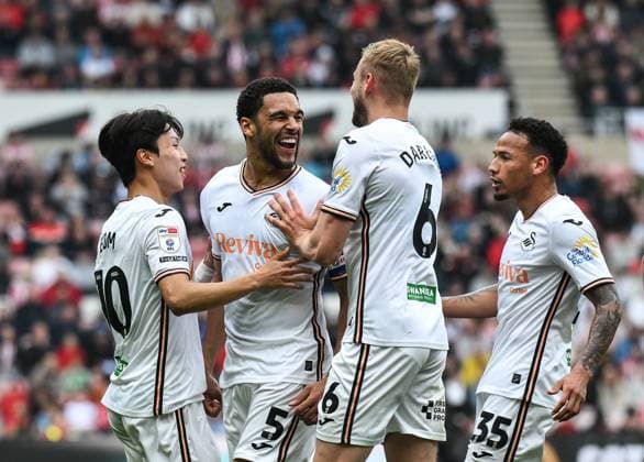 Ben Cabango of Swansea City celebrates scoring their first goal Sunderland v Swansea City, EFL Sky Bet Championship, Football, Stadium of Light, Sunderland, UK - 12 Apr 2025 EDITORIAL USE ONLY No use with unauthorised audio, video, data, fixture lists, club league logos or live services. Online in-match use limited to 120 images, no video emulation. No use in betting, games or single club league player publications.  Copyright: xRichardxLee Shutterstockx 15248729ay