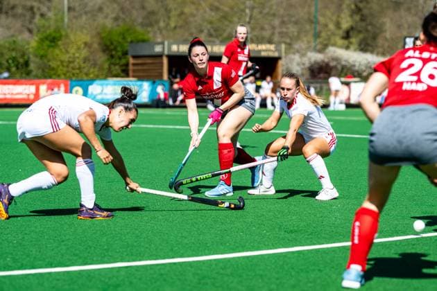 Sport Themen der Woche KW15 Sport Bilder des Tages Hockey Damen 1. Bundesliga Spiel BHC - Alster 1-5 12.04.2025, Bremen Bremer HC, Oberneuland Bremen Deutschland *** Field hockey Women 1 Bundesliga Match BHC Alster 1 5 12 04 2025, Bremen Bremer HC, Oberneuland Bremen Germany BHC Damen Alster 1-5 12.04.25 LR-1817