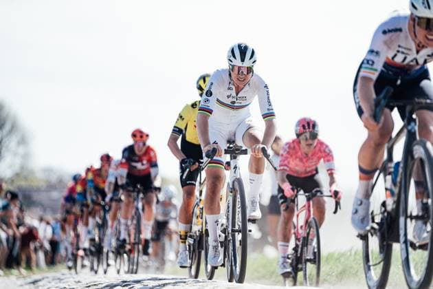 2025 Paris Roubaix Femmes Avec Zwift Picture by Zac Williams SWpix.com - 12 04 2025 - Cycling - 2025 Paris Roubaix Femmes Avec Zwift, France - Lotte Kopecky, SD Worx. Copyright: x xSWpix.comx(t axPhotographyxHubxLtd)xZacxWilliams SWpix.comx SWP-2864-0040