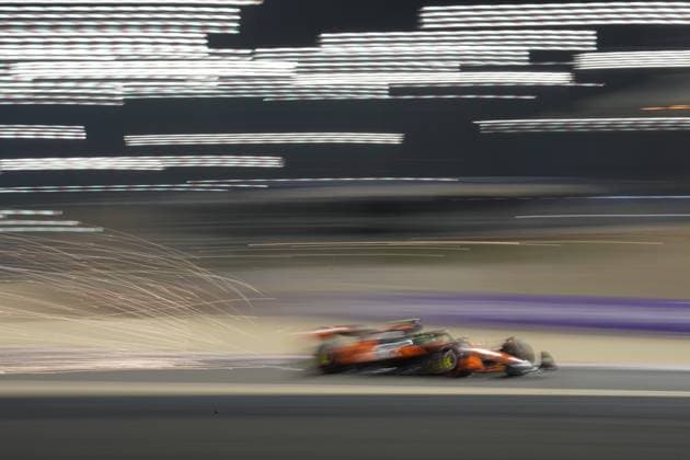 Formula 1 Gulf Air Bahrain Grand Prix 2025 12 04 2025, Bahrain International Circuit, Sakhir, Formula 1 Gulf Air Bahrain Grand Prix 2025 ,in the picture Lando Norris GBR , McLaren F1 Team nordphotoxGmbHx xBratic nph00250