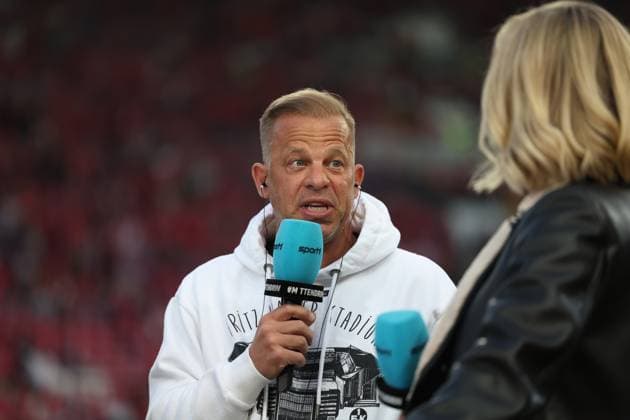 12 04 2025, xrekx, Fußball 2 Bundesliga, 1 FC Kaiserslautern 1 FC Nürnberg v l Markus Anfang Trainer 1 FC Kaiserslautern bei Sport1 DFL DFB REGULATIONS PROHIBIT ANY USE OF PHOTOGRAPHS as IMAGE SEQUENCES and or QUASI VIDEO Kaiserslautern