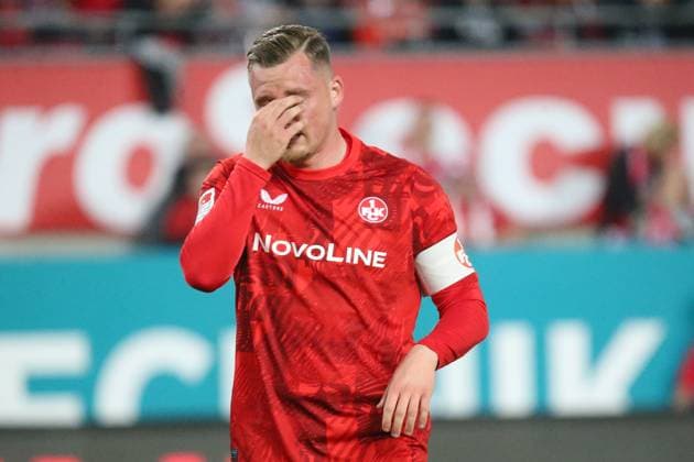 12 04 2025, xmohx, Soccer 2 Bundesliga, 1 FC Kaiserslautern 1 FC Nürnberg v l Marlon Ritter 1 FC Kaiserslautern Disappointed, sad, frustrated DFL DFB REGULATIONS PROHIBIT ANY USE OF PHOTOGRAPHS as IMAGE SEQUENCES and or QUASI VIDEO Kaiserslautern
