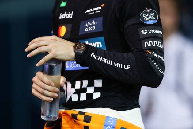 F1 - BAHRAIN GRAND PRIX 2025 PIASTRI Oscar (aus), McLaren F1 Team MCL39, portrait during the Formula 1 Gulf Bahrain Grand Prix 2025, 4th round of the 2025 FIA Formula One World Championship, WM, Weltmeisterschaft from April 11 to 13, 2025 on the Bahrain International Circuit, in Sakhir, Bahrain - SakhirBahrain  Copyright: xEricxAlonsox