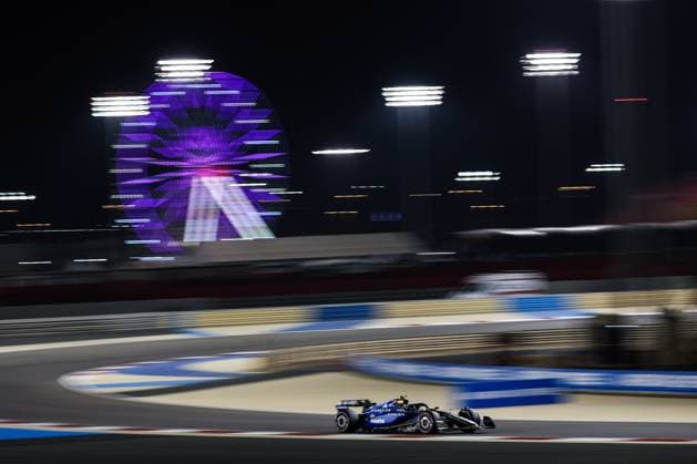 F1 - BAHRAIN GRAND PRIX 2025 55 SAINZ Carlos (spa), Williams Racing FW47, action during the Formula 1 Gulf Bahrain Grand Prix 2025, 4th round of the 2025 FIA Formula One World Championship, WM, Weltmeisterschaft from April 11 to 13, 2025 on the Bahrain International Circuit, in Sakhir, Bahrain - SakhirBahrain  Copyright: xEricxAlonsox