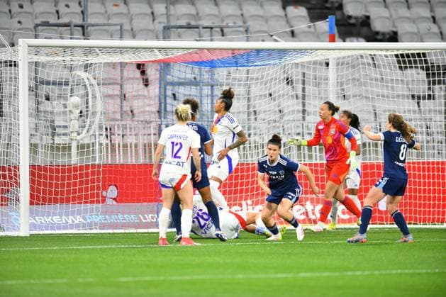 FOOTBALL FEMININ : Lyon vs Paris FC - Arkema Premier League - 12 04 2025 Second goal from Paris FC by Mathilde Bourdieu  Copyright: xCYRILxLESTAGEx