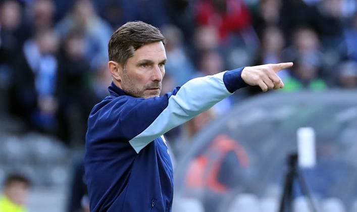 Coach Stefan Leitl showing action upper body Sport Soccer Football DFL 2 Bundesliga Men 29 Matchday Season 2024 2025 12 04 2025 Hertha BSC Berlin vs SV Darmstadt 98 DFL regulations prohibit any use of photographs as image sequences and or quasi video