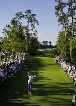 Golf: Masters Tournament Rory McIlroy of Northern Ireland hits off the 18th tee during the third round of the Masters Tournament at Augusta National Golf Club in Augusta, Georgia, on April 12, 2025.  A14AA0004439882P