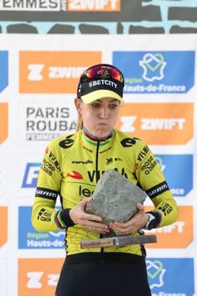 Sport Bilder des Tages CYCLISME : Paris-Roubaix Femmes - 12 04 2025 Pauline FERRAND-PREVOT vainqueure du Paris-Roubaix Femmes by Zwift, le 12 avril 2025 - photo Laurent Sanson PsnewZ  Copyright: xLaurentxSANSONx xPsnewZx