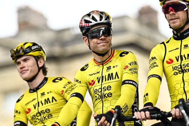 Belgian Wout van Aert of Team Visma-Lease a Bike pictured at the start of the men elite race of the Paris-Roubaix one day cycling race, 259,2 km from Compiegne to Roubaix, France, on Sunday 13 April 2025. JASPERxJACOBS  x120698404x