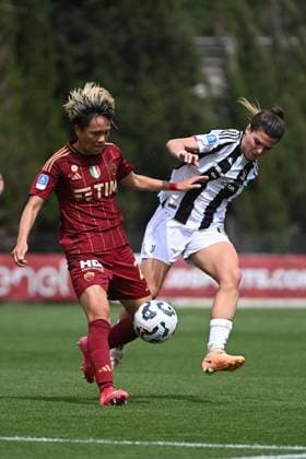 Sofia Cantore of Juventus F.C. Women and Moeka Minami of A.S. Roma Women during the playoff of the Serie A Championship Women between A.S. Roma vs Juventus Women 13 April 2025 at the Tre Fontane Stadium in Rome.  Copyright: xMassimilianoxCervera IPAxSportx xipa-agency.netx xx IPA_56452834 IPA_Agency_IPA56452834