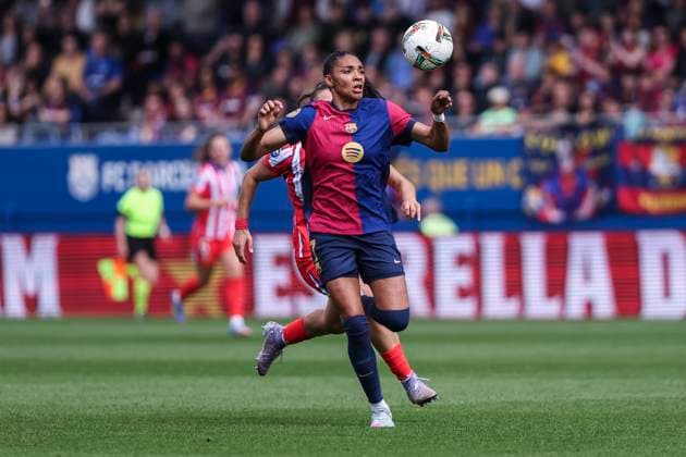 April 13, 2025, Sant Joan Despi, Barcelona, Spain: Salma Paralluelo of FC Barcelona, Barca in action during the Spanish Women league, Liga F, football match played between FC Barcelona and Atletico de Madrid at Johan Cruyff Stadium on April 13, 2025 in Sant Joan Despi, Spain. Sant Joan Despi Spain - ZUMAa181 20250413_zaa_a181_048 Copyright: xJavierxBorregox