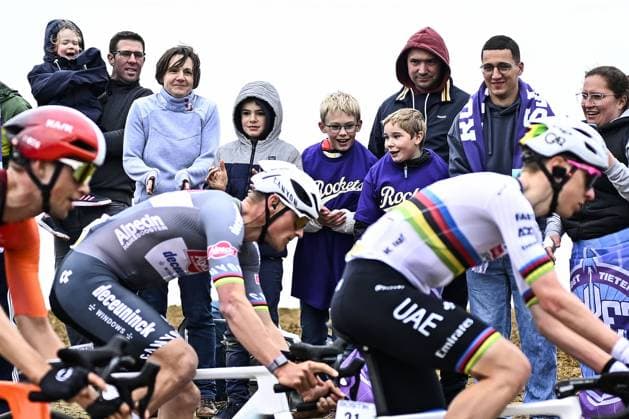 Supporters pictured during the men elite race of the Paris-Roubaix one day cycling race, 259,2 km from Compiegne to Roubaix, France, on Sunday 13 April 2025. JASPERxJACOBS  x120708907x