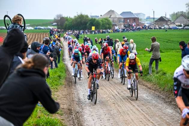Paris Roubaix 2025 Cycling Race Roubaix, France - April 13 : Rider of TudTudor Pro Cycling Team, Cofidis in action during the 122nd edition of Paris Roubaix an UCI World Tour cycling race for Men Elite of 259,7 kms with start in Compiegne and finish at the Velodrome Andre-Petrieux in Roubaix on April 13, 2025 in Roubaix, France, 13 04 2025 ( Motordriver Kenny Verfaillie - Roubaix France  Copyright: xVincentxKalutx