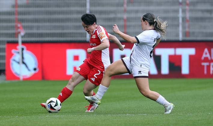 Tomke Schneider on the ball, Ina Timmermann duel Match scene Action Sport Football Soccer 2 Bundesliga Women Women Season 2024 2025 13 04 2025 1 FC Union Berlin vs FC Ingolstadt FCI DFL regulations prohibit any use of photographs as image sequences and or quasi video