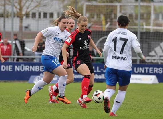 13 04 2025 Soccer Season 2024 2025 2 Women Soccer Bundesliga 21 Matchday 1 FC Nürnberg FCN Club Clubfrauen SC Sand Sportfoto Zink DaMa xdaxmax Julia Matuschewski 10, SC Sand Luisa Guttenberger 4, 1 FC Nürnberg FCN Rio Takizawa 17, SC Sand