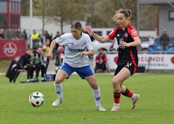 13 04 2025 Soccer Season 2024 2025 2 Women Soccer Bundesliga 21 Matchday 1 FC Nürnberg FCN Club Clubfrauen SC Sand Sportfoto Zink DaMa xdaxmax Sarah Klotz 2, SC Sand Lara Meroni 11, 1 FC Nürnberg FCN