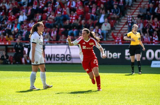 Soccer, Women, Season 2024 2025, 2 Women Bundesliga 21 Matchday , 1 FC Union Berlin FC Ingolstadt 04, Antonia Halverkamps 1 Women 1 FC Union , Cheering after goal to 2 0, 13 04 2025, Copyright: xMatthiasxKochx