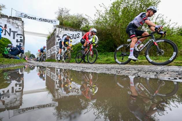 Paris Roubaix 2025 Cycling Race Roubaix, France - April 13 : Rutsch Jonas (GER) of Intermarche - Wanty, Vermeersch Florian (BEL) of UAE Team Emirates - XRG in action Pont Gibus during the 122nd edition of Paris Roubaix an UCI World Tour cycling race for Men Elite of 259,7 kms with start in Compiegne and finish at the Velodrome Andre-Petrieux in Roubaix on April 13, 2025 in Roubaix, France, 13 04 2025 ( Motordriver Kenny Verfaillie - Roubaix France  Copyright: xVincentxKalutx