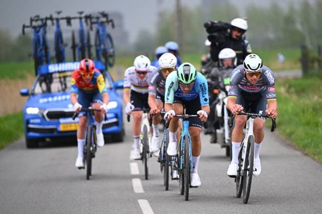 Paris Roubaix 2025 Cycling Race Roubaix, France - April 13 : Van Der Poel Mathieu (NED) of Alpecin - Deceuninck in action Rider of Decathlon AG2R La Mondiale in the escape pack during the 122nd edition of Paris Roubaix an UCI World Tour cycling race for Men Elite of 259,7 kms with start in Compiegne and finish at the Velodrome Andre-Petrieux in Roubaix on April 13, 2025 in Roubaix, France, 13 04 2025 ( Motordriver Kenny Verfaillie - Roubaix France  Copyright: xVincentxKalutx