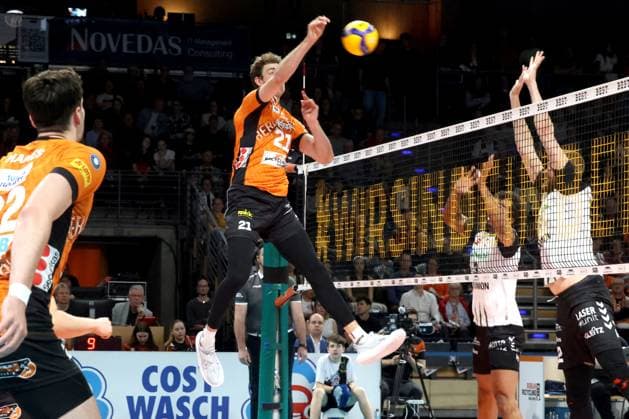 DEU, DVV, 1 VBL, BR Volleys vs Helios Grizzlys Giesen, 13 04 2025, Max Schmeling Halle, Berlin, DEU, DVV, 1 VBL, BR Volleys vs Helios Grizzlys Giesen, in the picture Tobias Krick BR Volleys 21 Photo Juergen Engler nordphoto GmbH nordphotoxGmbHx xEngler nph00076