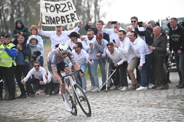 Paris Roubaix 2025 Cycling Race Roubaix, France - April 13 : Van Der Poel Mathieu (NED) of Alpecin - Deceuninck in action during the 122nd edition of Paris Roubaix an UCI World Tour cycling race for Men Elite of 259,7 kms with start in Compiegne and finish at the Velodrome Andre-Petrieux in Roubaix on April 13, 2025 in Roubaix, France, 13 04 2025 ( Motordriver Kenny Verfaillie - Roubaix France  Copyright: xBernardxPaponx
