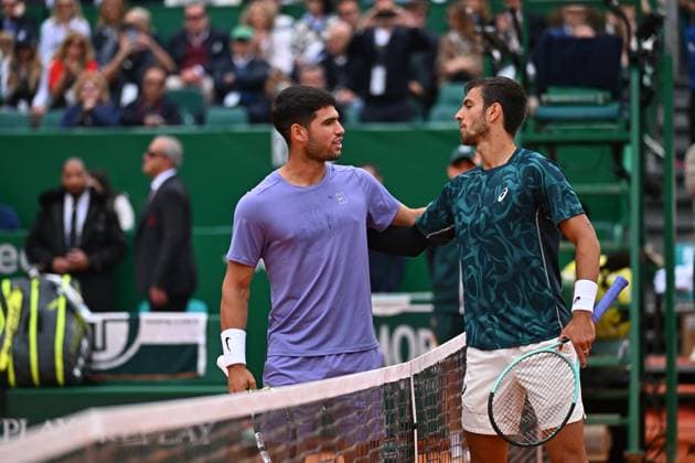 Carlos Alcaraz Wins Rolex Monte Carlo Tournament - Monaco Carlos Alcaraz (ESP) and Lorenzo Musetti (ITA) during the Monte Carlo ATP, Tennis Herren Masters Series Tournament final tennis match at the Monte Carlo Country Club in Monte Carlo, Monaco on April 13, 2025. Photo by Corinne Dubreuil ATP Tour ABACAPRESS.COM Monaco Monte-Carlo Monaco  Copyright: xDubreuilxCorinne ABACAx
