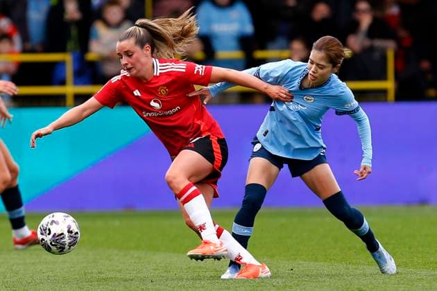 Manchester City v Manchester United, ManU Manchester, UK - 13 April 2025 Ella Toone of Manchester United battles for the ball with Yui Hasegawa of Manchester City during the Adobe Womens FA Cup Semi Final match between Manchester City and Manchester United at The Joie Stadium on 13 April 2025 in Manchester, England (Photo by Steve Taylor PPAUK) Manchester The Joie Stadium Greater Manchester England Copyright: xStevexTaylor PPAUKx PPA-179913