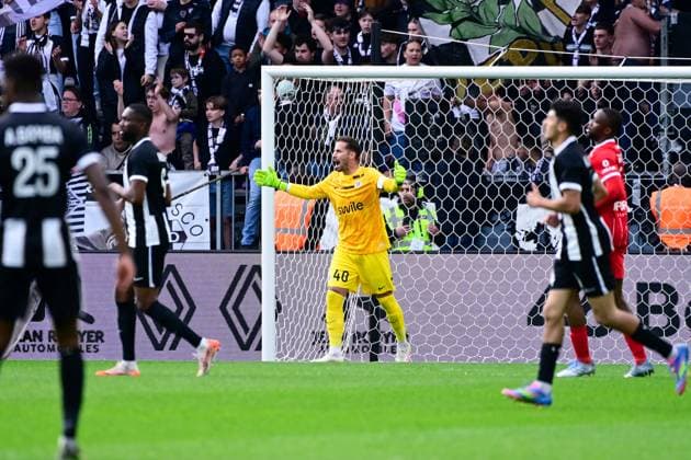 FOOTBALL : Angers vs Montpellier - Ligue 1 - 13 04 2025 Benjamin LECOMTE( 40 - Montpellier ) during the Ligue 1 match between Angers SCO and Montpellier HSC at Stade Raymond Kopa on April 13, 2025 in Angers, France. ( Photo by Dante Badano PsnewZ ) - AngersFrance  Copyright: xDantexBadanox