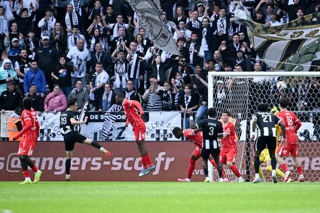 Angers SCO v Montpellier Herault SC - Ligue 1 McDonald s 2024 2025 19 Esteban LEPAUL (sco) during the Ligue 1 McDonald s match between Angers and Montpellier at Stade Raymond Kopa on April 13, 2025 in Angers, France. Angers France  Copyright: xFEPx 776306824