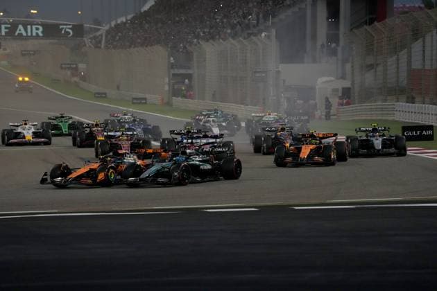 13 04 2025, Bahrain International Circuit, Sakhir, Formula 1 Gulf Air Bahrain Grand Prix 2025 ,in picture Race start , Oscar Piastri AUS , McLaren F1 Team, Charles Leclerc MCO , Scuderia Ferrari HP, George Russell GBR , Mercedes AMG Petronas Formula One Team, Lando Norris GBR , Lewis Hamilton GBR , Carlos Sainz Jr ESP , Atlassian Williams Racing, Max Verstappen NLD , Oracle Red Bull Racing, Yuki Tsunoda JPN Photo by Hasan Bratic DeFodi Images