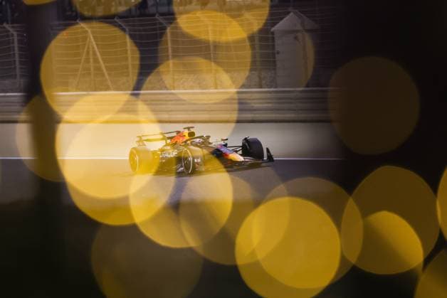 F1 - BAHRAIN GRAND PRIX 2025 01 VERSTAPPEN Max (nld), Red Bull Racing RB21, action during the Formula 1 Gulf Bahrain Grand Prix 2025, 4th round of the 2025 FIA Formula One World Championship, WM, Weltmeisterschaft from April 11 to 13, 2025 on the Bahrain International Circuit, in Sakhir, Bahrain -  Copyright: xXavixBonillax