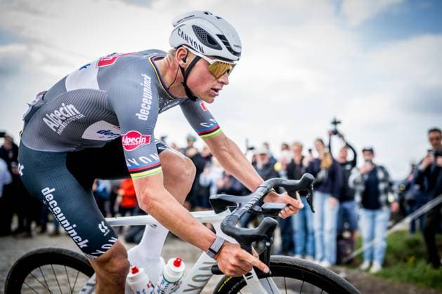 Dutch Mathieu van der Poel of Alpecin-Deceuninck pictured in action during the men elite race of the Paris-Roubaix one day cycling race, 259,2 km from Compiegne to Roubaix, France, on Sunday 13 April 2025. JASPERxJACOBS  x120733899x