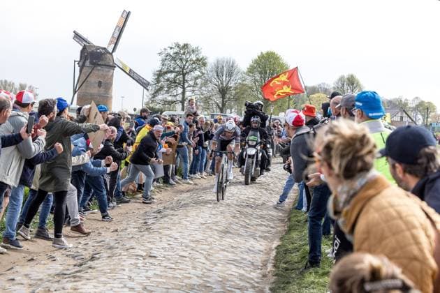 PARIS ROUBAIX 2025 PHOTOPQR VOIX DU NORD PASCAL BONNIERE ; 13 04 2025 ; QUIEVY 13.04.2025 - cyclisme - course cycliste Paris Roubaix Hommes 122 eme edition , secteur pave Quievy a Saint Python . Photo Pascal Bonniere La voix Du Nord Paris-Roubaix race northern France on April 13, 2025. HAUTS DE FRANCE France  Copyright: xPHOTOPQR VOIXxDUxNORD MAXPPPxPASCALxBONNIEREx 20250413VDN2470 20250413VDN2470
