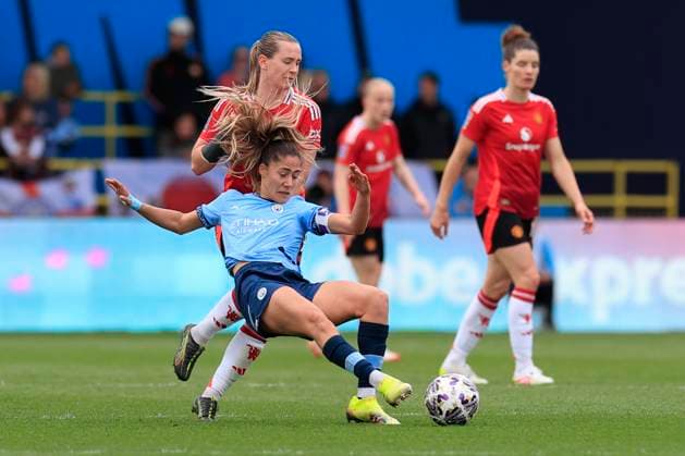 Manchester City Women v Manchester United, ManU Women Women s FA Cup 13 04 2025. Semi-Final Laia Aleixandri (4) of Manchester City is challenged by Elisabeth Terland (19) of Manchester United during the Women s FA Cup semi final match between Manchester City Women and Manchester United Women at the Joie Stadium, Manchester, United Kingdom on 13 April 2025. Manchester Joie Stadium Gt Manchester United Kingdom Editorial use only , Copyright: xConorxMolloyx PSI-21848-0053