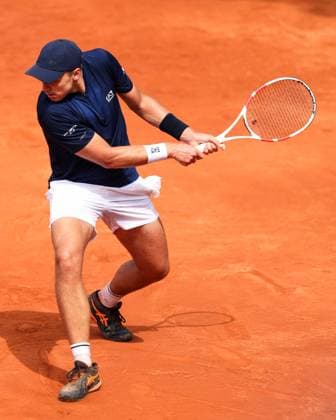Hamad Medjedovic of Serbia in his match against Gabriel Diallo of Canada during during their match of day two of the Barcelona Open Banc Sabadell at Real Club De Tenis Barcelona, Spain (Judit Cartiel SPP) Copyright: xJuditxCartiel SPPx spp-en-JuCa-JCG_1042