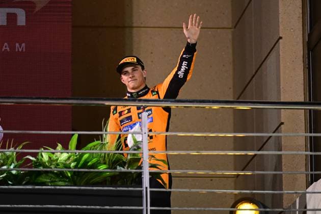 F1 Grand Prix of Bahrain Oscar Piastri of the McLaren F1 Team celebrates on the podium during the race of the Bahrain GP, the 4th round of the Formula 1 World Championship, WM, Weltmeisterschaft at the Bahrain International Circuit in Sakhir, Bahrain, on April 13, 2025. Sakhir Bahrain  Copyright: xAndreaxDiodatox originalFilename:diodato-f1bahrai250413_npFuB.jpg